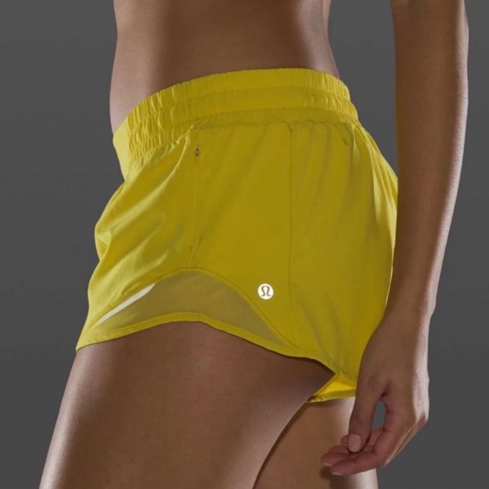 Lululemon Soleil Yellow Hotty Hot Gym Shorts - Picture 3 of 9